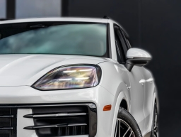 Porsche Cayenne E-Hybrid AWD 2026