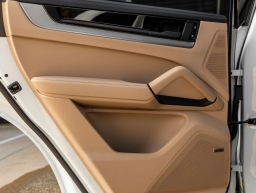 Porsche Cayenne E-Hybrid AWD 2026