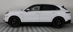 Porsche Cayenne E-Hybrid AWD 2026
