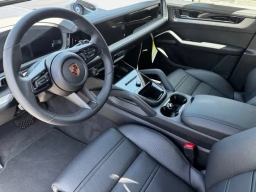 Porsche Cayenne E-Hybrid AWD 2026