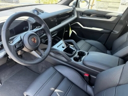 Porsche Cayenne E-Hybrid AWD 2026