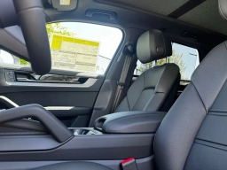 Porsche Cayenne E-Hybrid AWD 2026
