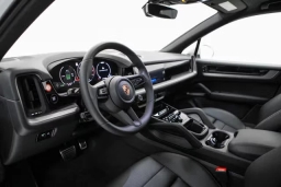 Porsche Cayenne E-Hybrid AWD 2026