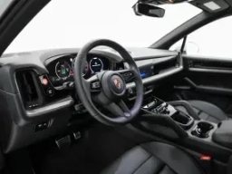 Porsche Cayenne E-Hybrid AWD 2026