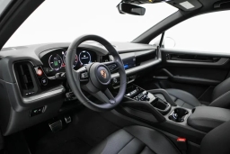 Porsche Cayenne E-Hybrid AWD 2026