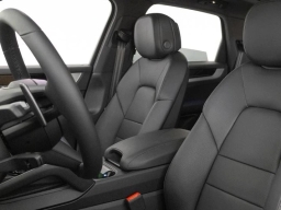 Porsche Cayenne E-Hybrid AWD 2026