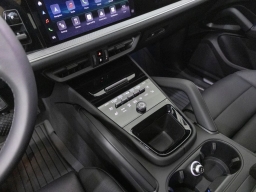 Porsche Cayenne E-Hybrid AWD 2026