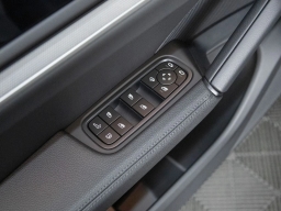 Porsche Cayenne E-Hybrid AWD 2026