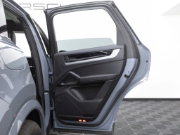 Porsche Cayenne E-Hybrid AWD 2026