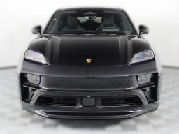 Porsche Macan Electric GTS AWD 2026