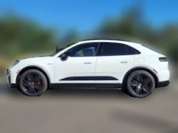 Porsche Macan Electric GTS AWD 2026