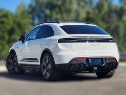 Porsche Macan Electric GTS AWD 2026