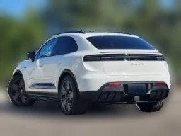 Porsche Macan Electric GTS AWD 2026