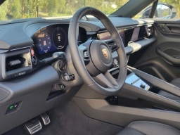 Porsche Macan Electric GTS AWD 2026