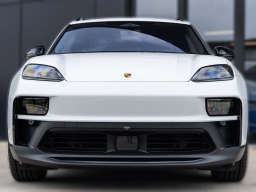 Porsche Macan Electric GTS AWD 2026