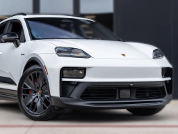 Porsche Macan Electric GTS AWD 2026