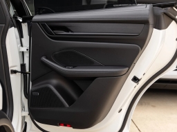 Porsche Macan Electric GTS AWD 2026