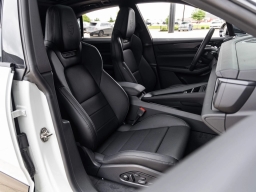 Porsche Macan Electric GTS AWD 2026