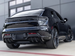 Porsche Macan Electric GTS AWD 2026