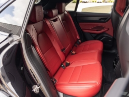 Porsche Macan Electric GTS AWD 2026