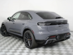 Porsche Macan Electric GTS AWD 2026