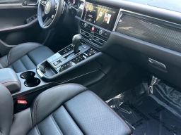 Porsche Macan GTS AWD 2026