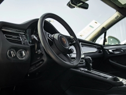 Porsche Macan GTS AWD 2026
