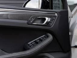 Porsche Macan GTS AWD 2026