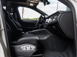Porsche Macan GTS AWD 2026