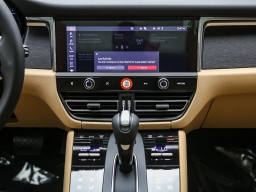 Porsche Macan GTS AWD 2026