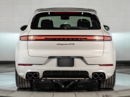Porsche Cayenne GTS AWD 2026