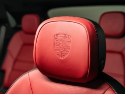 Porsche Cayenne GTS AWD 2026