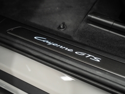 Porsche Cayenne GTS AWD 2026