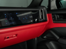 Porsche Cayenne GTS AWD 2026
