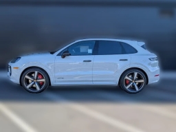 Porsche Cayenne GTS AWD 2026