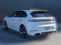 Porsche Cayenne GTS AWD 2026