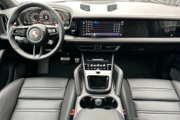 Porsche Cayenne GTS AWD 2026