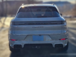 Porsche Cayenne GTS AWD 2026