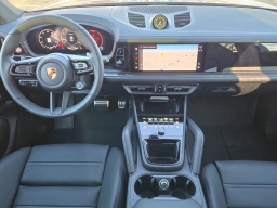 Porsche Cayenne GTS AWD 2026