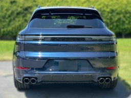 Porsche Cayenne GTS AWD 2026