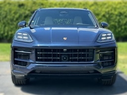 Porsche Cayenne GTS AWD 2026