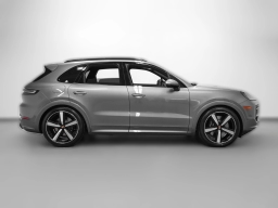Porsche Cayenne GTS AWD 2026