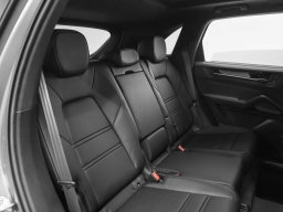 Porsche Cayenne GTS AWD 2026