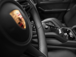 Porsche Cayenne GTS AWD 2026