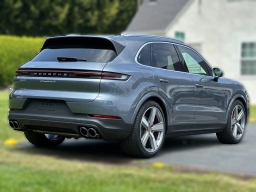 Porsche Cayenne S AWD 2026