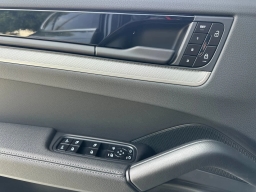 Porsche Cayenne S AWD 2026