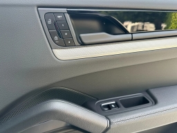 Porsche Cayenne S AWD 2026