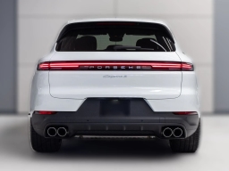 Porsche Cayenne S AWD 2026