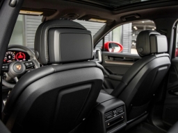 Porsche Cayenne S AWD 2026