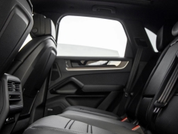 Porsche Cayenne S AWD 2026
